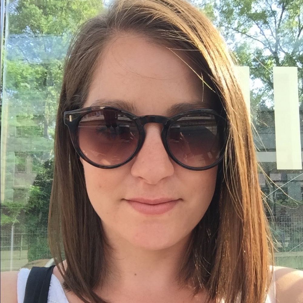 Meet your Posher, Megan